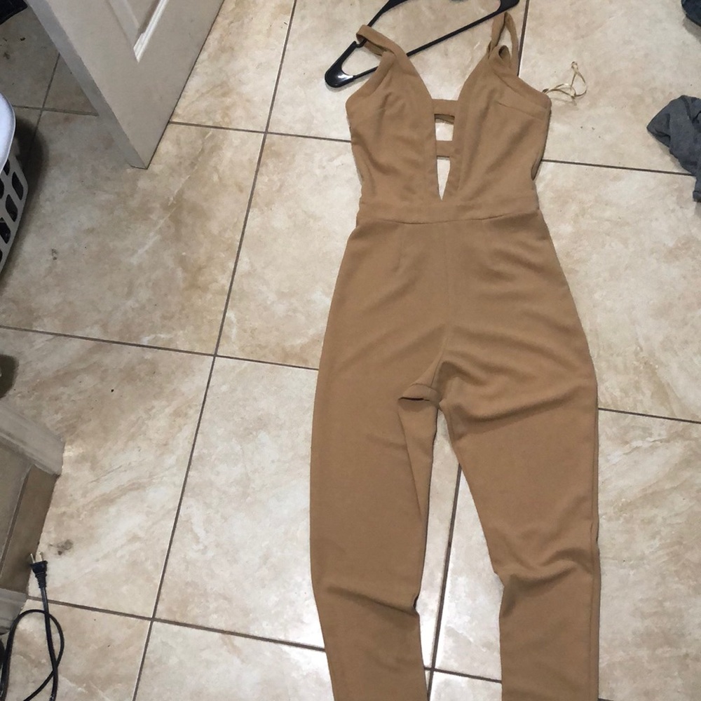 Romper - Picture 2 of 3